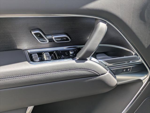 2026 Land Rover Range Rover P400 SE 7 Seat
