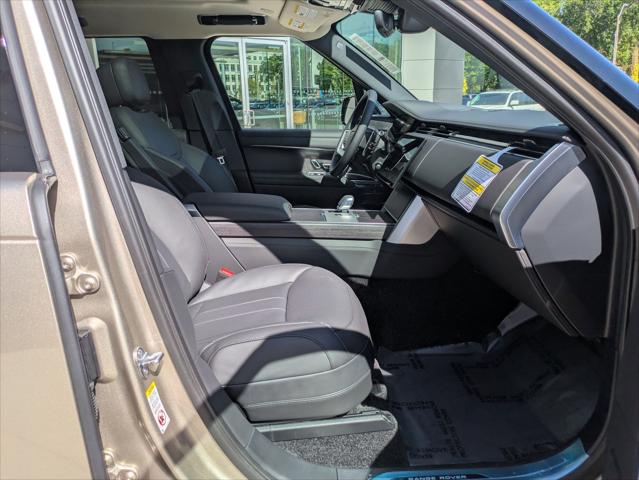 2026 Land Rover Range Rover P400 SE 7 Seat