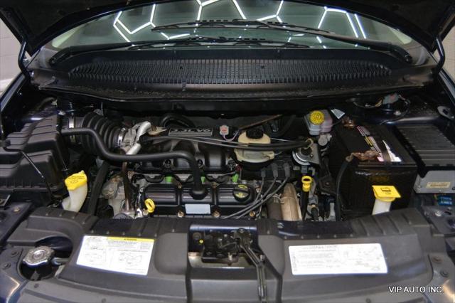 2006 Chrysler Town & Country 4dr