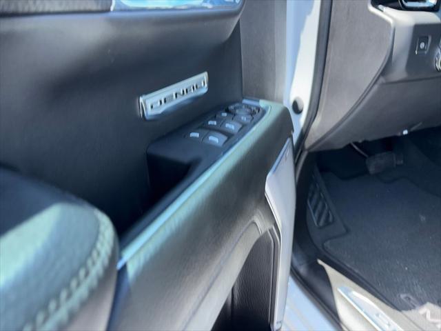 2024 GMC Sierra 1500 4WD Crew Cab Short Box Denali