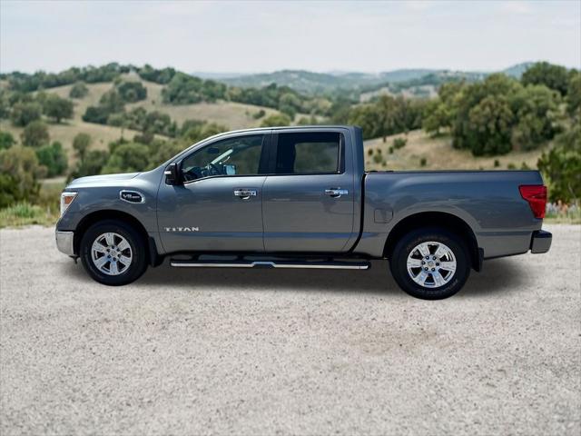 2017 Nissan Titan SV