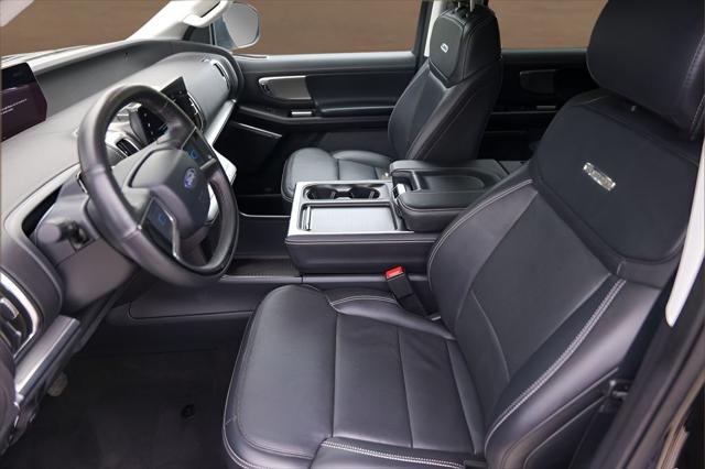 2025 Ford Expedition Platinum MAX
