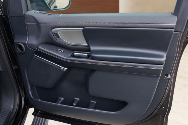 2025 Ford Expedition Platinum MAX