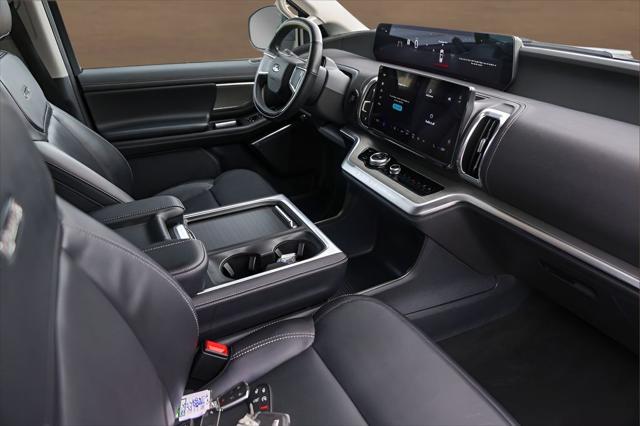 2025 Ford Expedition Platinum MAX