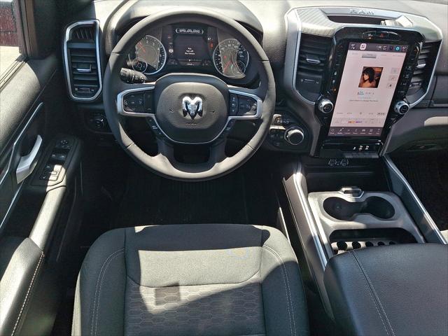 2025 Ram 1500 Big Horn Crew Cab 4x4 5'7" Box