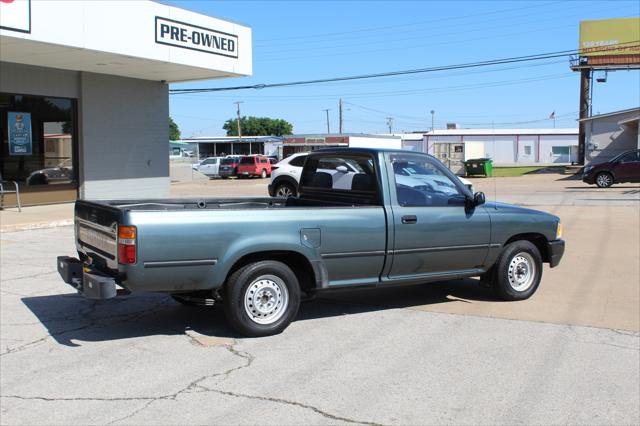 1992 Toyota 2WD Trucks Deluxe