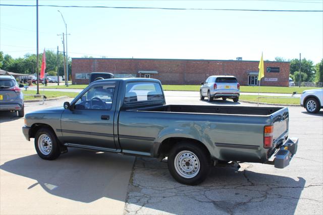 1992 Toyota 2WD Trucks Deluxe