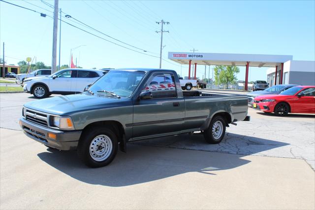 1992 Toyota 2WD Trucks Deluxe