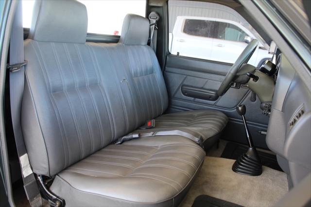 1992 Toyota 2WD Trucks Deluxe