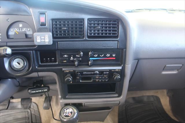 1992 Toyota 2WD Trucks Deluxe