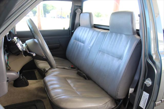 1992 Toyota 2WD Trucks Deluxe