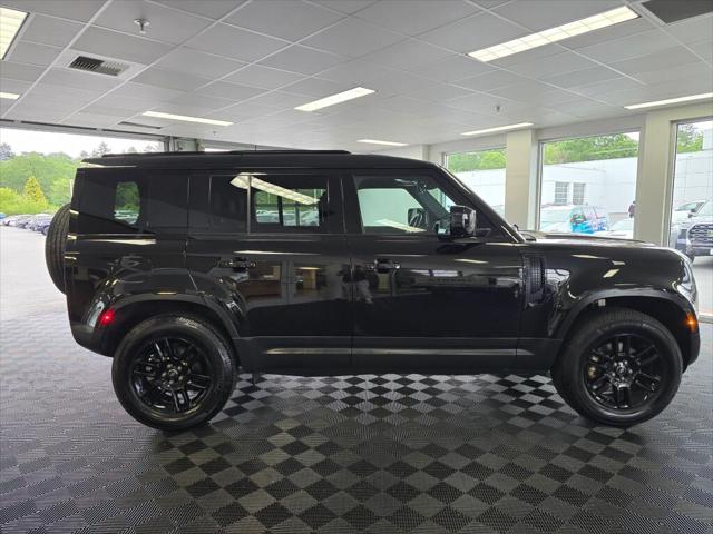2025 Land Rover Defender 110 P300