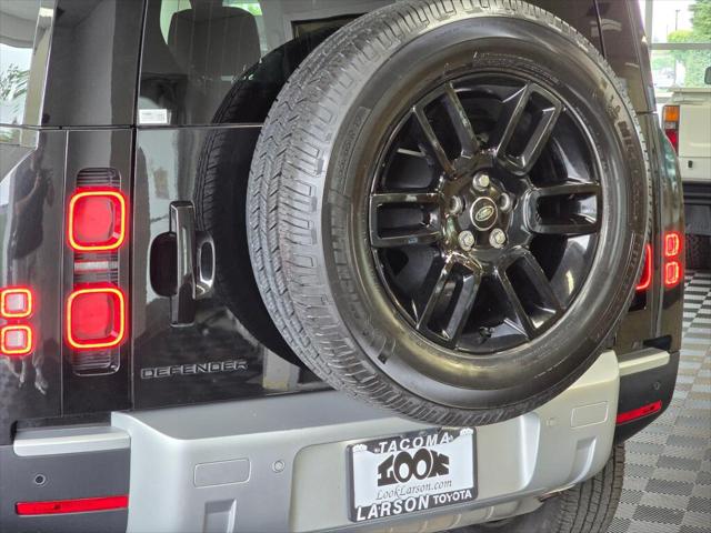 2025 Land Rover Defender 110 P300