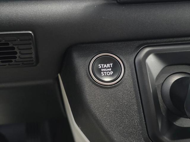2025 Land Rover Defender 110 P300