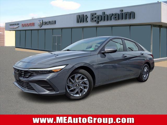 2024 Hyundai Elantra SEL 2024 Hyundai Elantra SEL