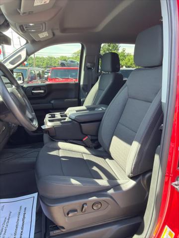 2024 Chevrolet Silverado 1500 2WD Crew Cab Short Bed Custom