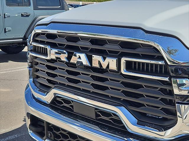 2026 RAM Ram 3500 RAM 3500 TRADESMAN CREW CAB 4X4 8 BOX