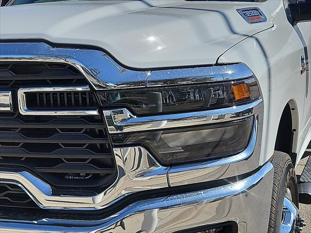 2026 RAM Ram 3500 RAM 3500 TRADESMAN CREW CAB 4X4 8 BOX