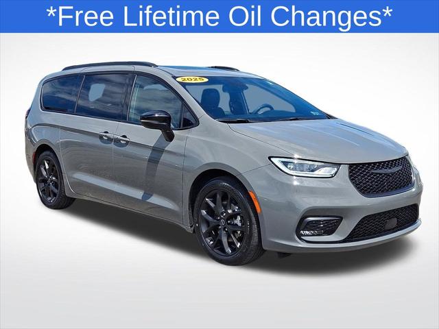 2025 Chrysler Pacifica Limited for sale in Lumberton, NJ