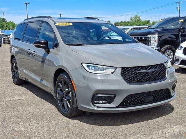 2025 Chrysler Pacifica Limited 2025 Chrysler Pacifica Limited