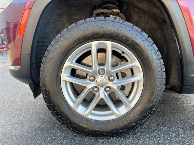 2023 Jeep Grand Cherokee L Laredo 4x4