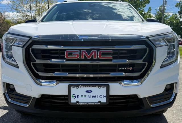 2023 GMC Terrain AWD AT4