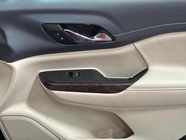 2023 GMC Acadia AWD Denali