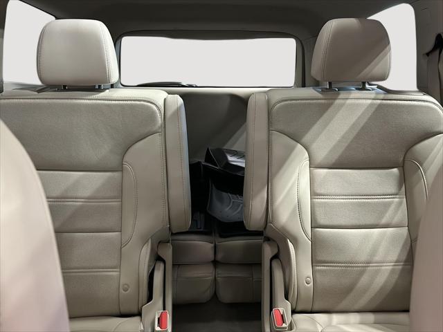 2023 GMC Acadia AWD Denali