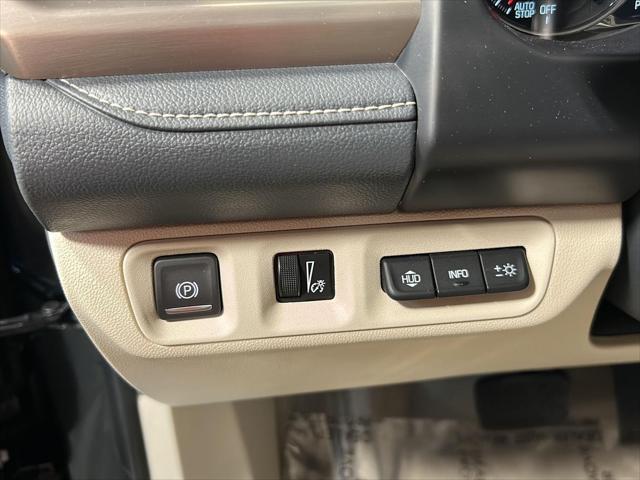 2023 GMC Acadia AWD Denali