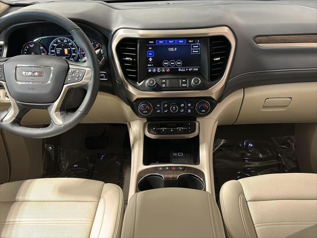2023 GMC Acadia AWD Denali