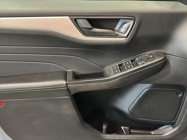 2022 Ford Escape SE Hybrid