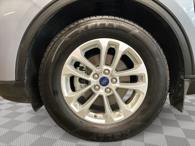2022 Ford Escape SE Hybrid