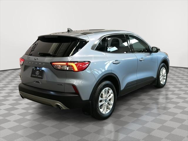 2022 Ford Escape SE Hybrid