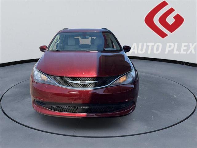 2021 Chrysler Voyager LXI
