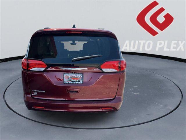 2021 Chrysler Voyager LXI