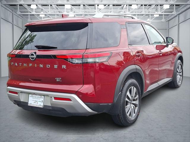 2023 Nissan Pathfinder SL 4WD