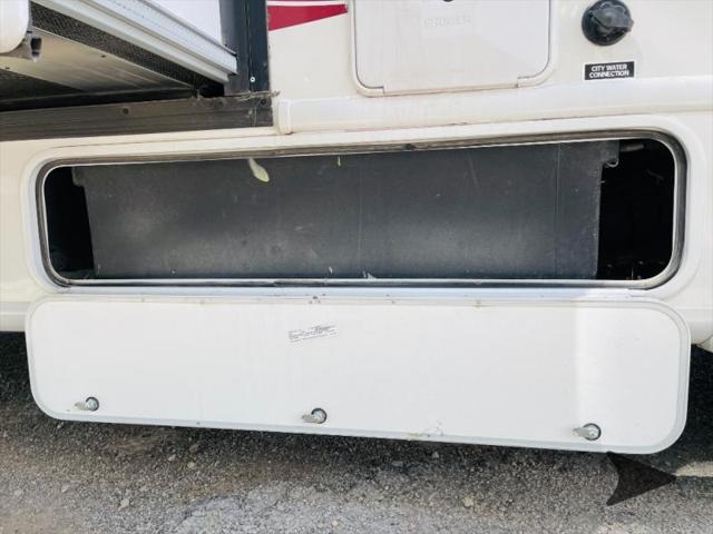 2024 Ford E-450 Stripped Unknown