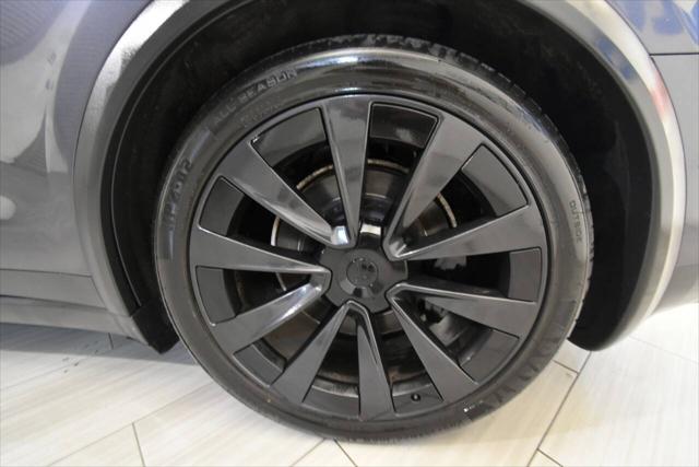 2023 Tesla Model X Standard Range