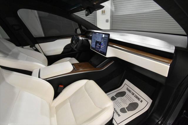 2023 Tesla Model X Standard Range