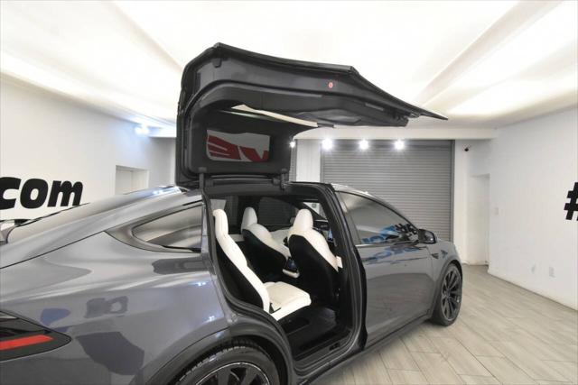 2023 Tesla Model X Standard Range