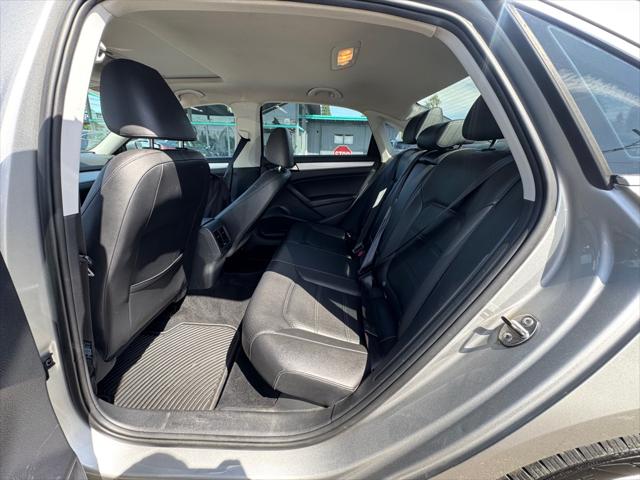 2013 Volkswagen Passat 2.0L TDI SE
