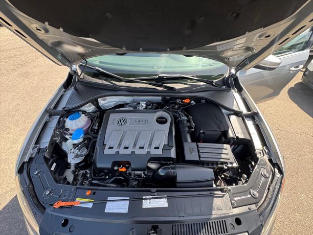 2013 Volkswagen Passat 2.0L TDI SE
