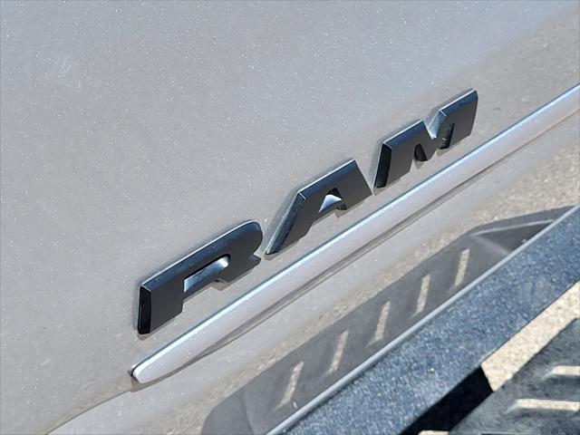 2021 Ram 1500 Lone Star Crew Cab 4x4 5'7" Box