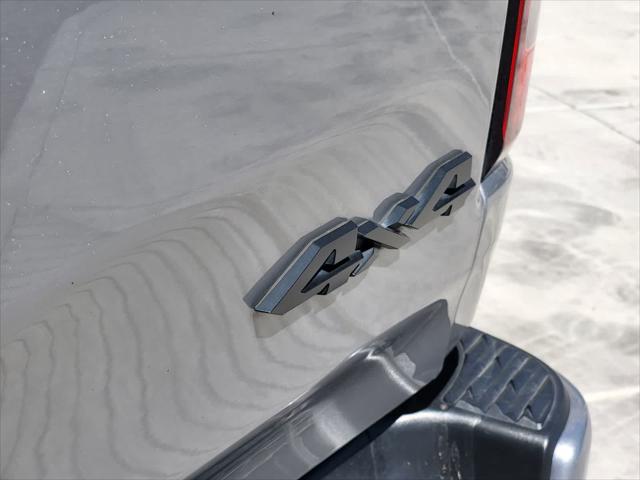 2021 Ram 1500 Lone Star Crew Cab 4x4 5'7" Box