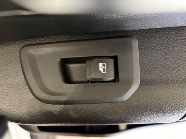 2026 Ram 1500 Express Crew Cab 4x4 57 Box