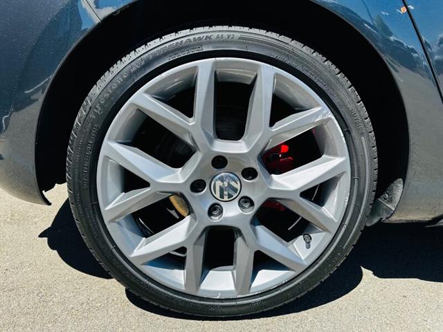 2013 Volkswagen GTI Wolfsburg Edition