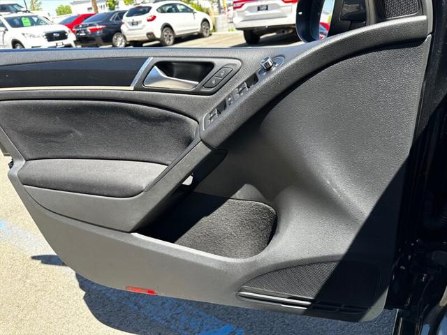 2013 Volkswagen GTI Wolfsburg Edition