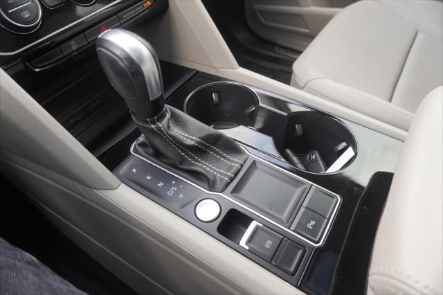 2022 Volkswagen Atlas 2.0T SE w/Technology