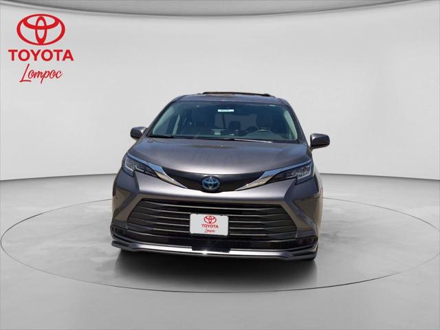 2023 Toyota Sienna LE