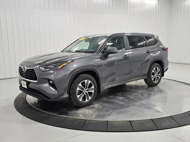 2024 Toyota Highlander Hybrid XLE for sale in Mason City, IA